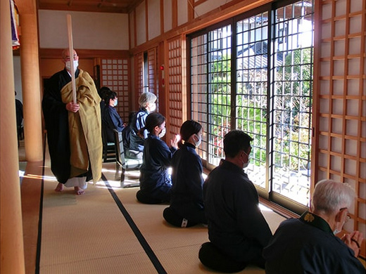 禅寺で楽しむ坐禅体験【松秀寺】