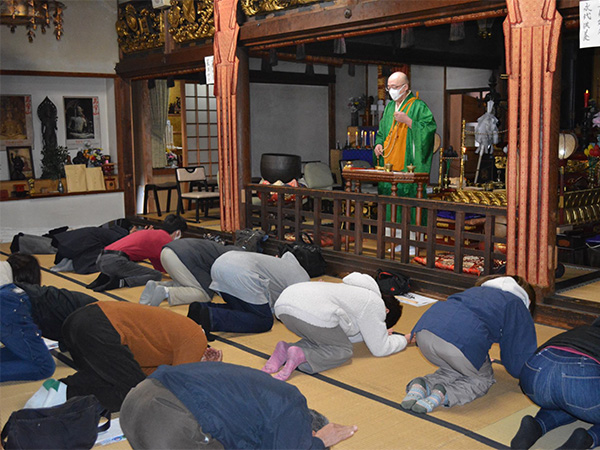 お寺で楽しむプチ修行体験【真言宗地蔵寺】